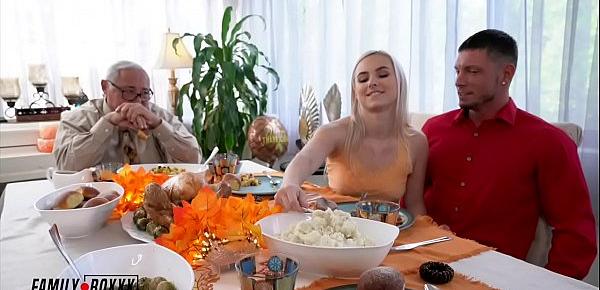  Big Tittie Russian Aunt Casca and Aria Banks Family Fucksgiving - Family Boxxx